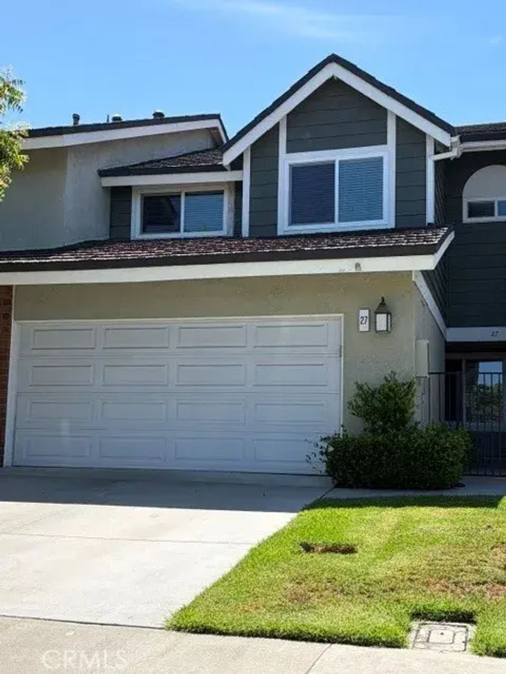 27 Echo, Irvine