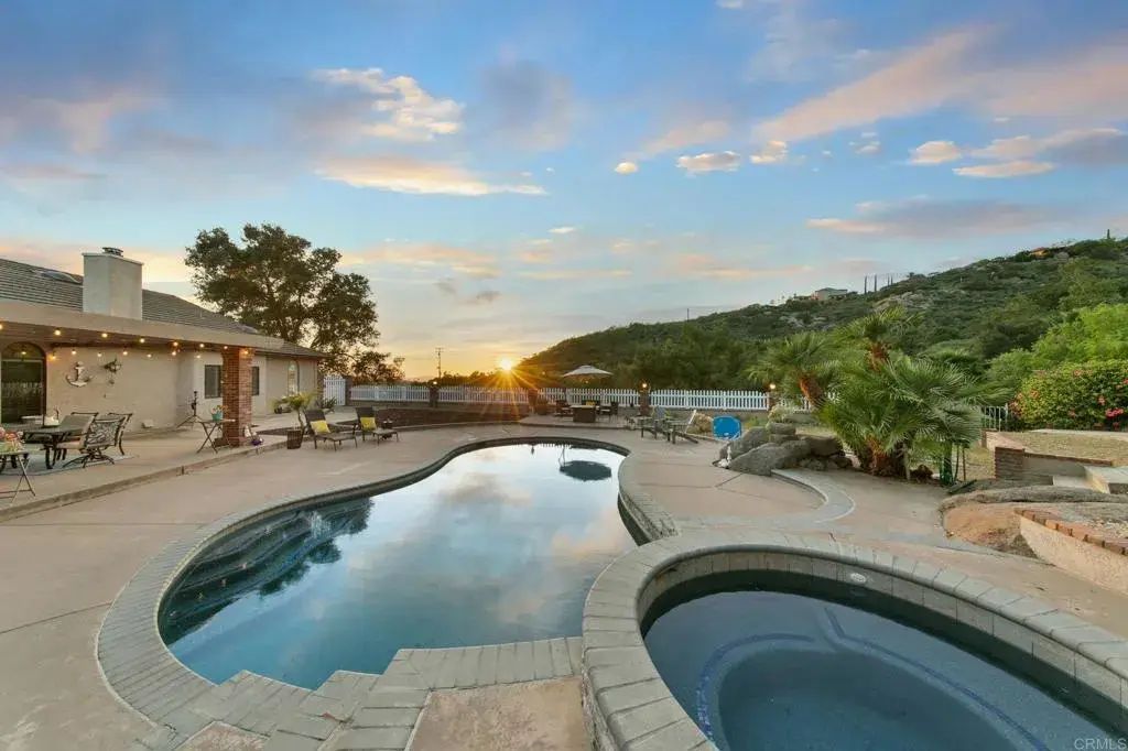 15404 El Capitan Real Ln, El Cajon