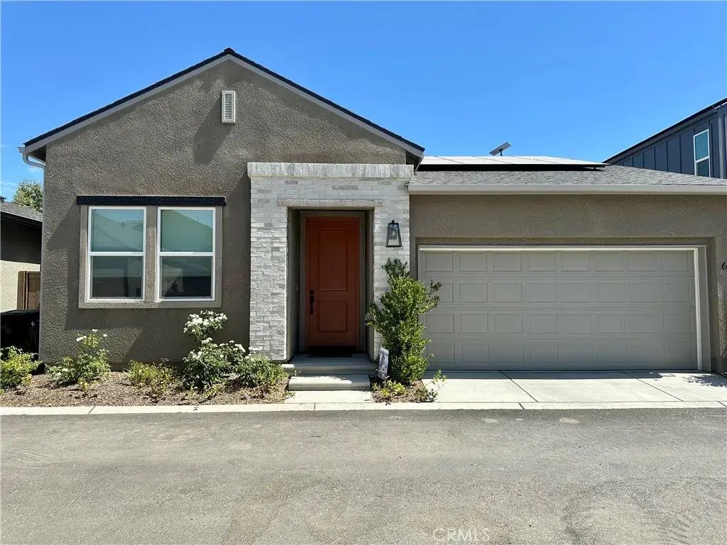697 Grace, Madera