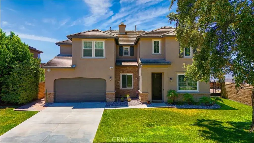 18458 Lakepointe, Riverside
