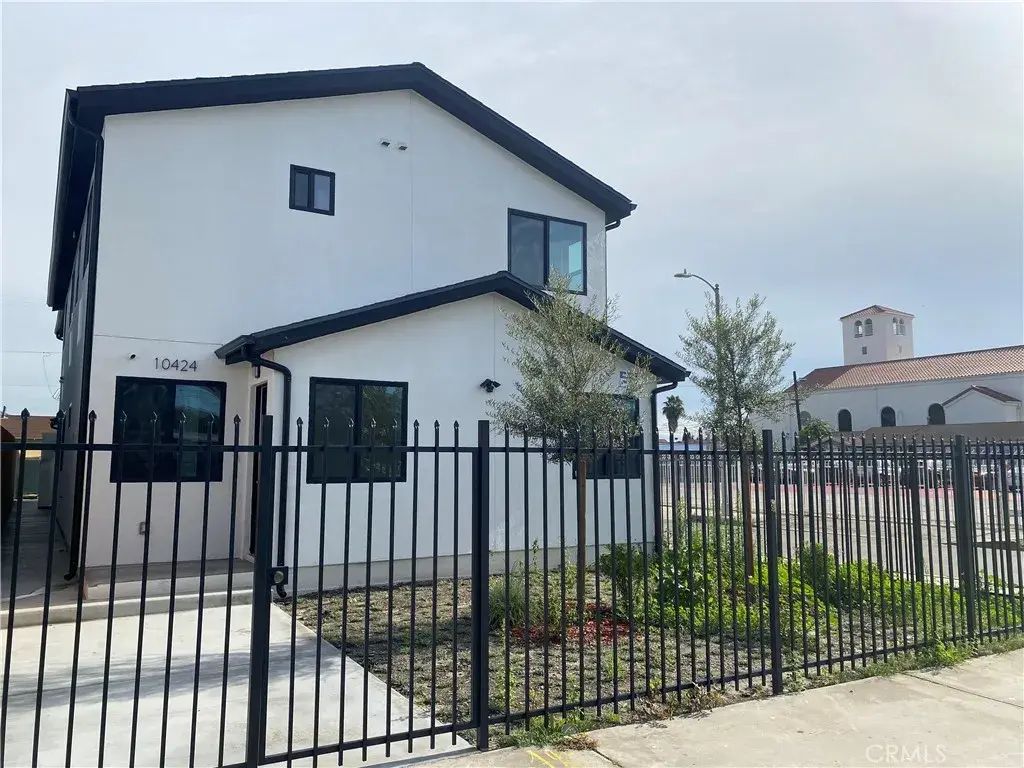 10424 Graham Avenue, Los Angeles