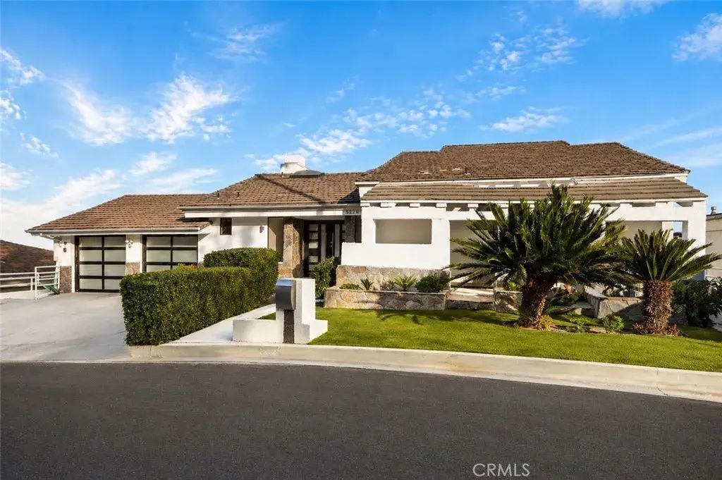 5226 Medina Road, Woodland Hills