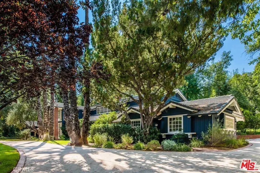 5255 Round Meadow Road, Hidden Hills