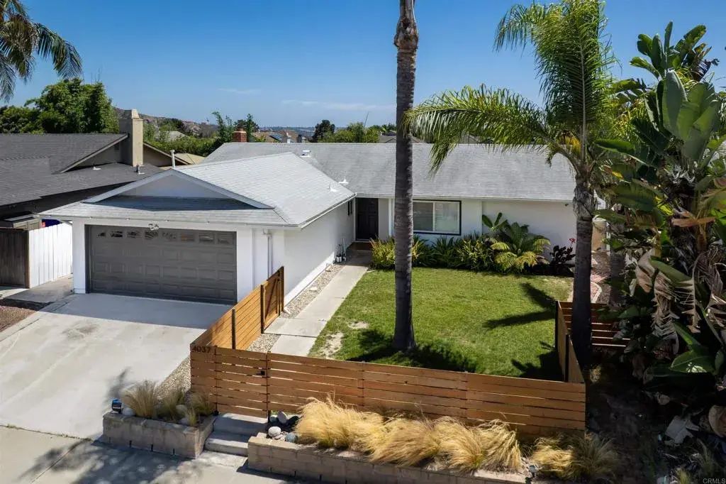 4037 Vista Calaveras Street, Oceanside