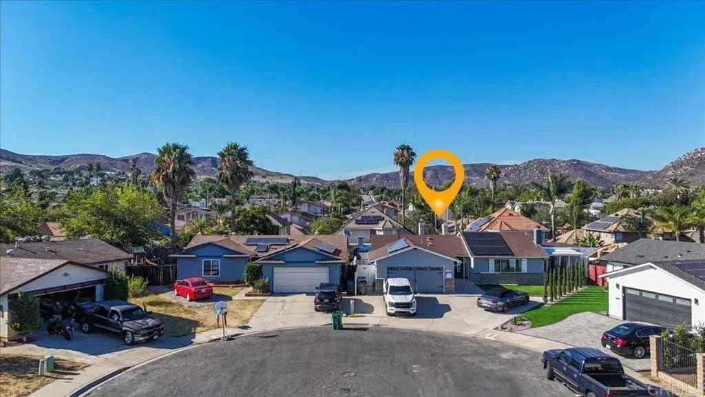 10002 Stanley Ct, Santee