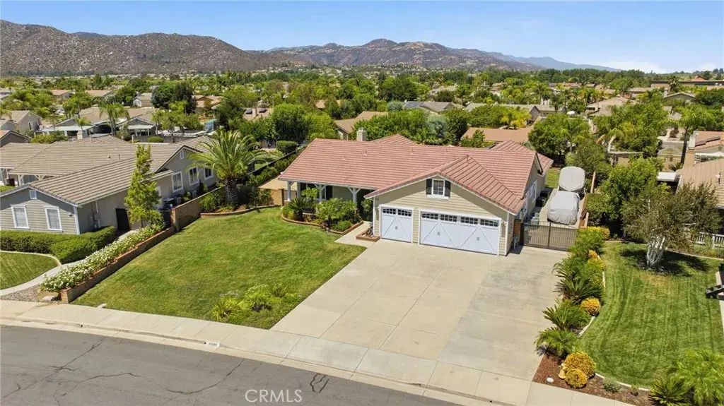 42058 Wagon Wheel Lane, Murrieta