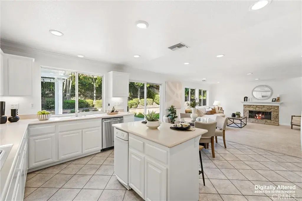 81 Linhaven, Irvine