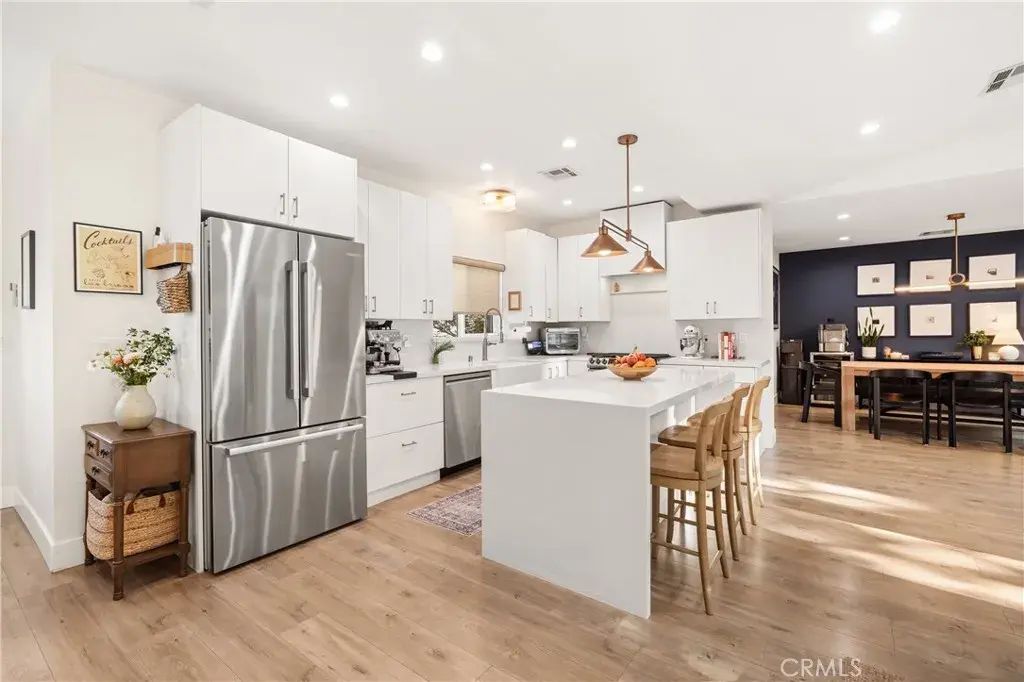 7247 Genesta, Lake Balboa