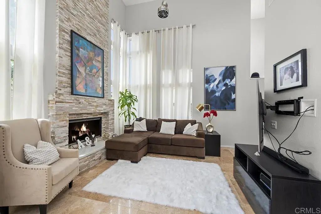 1254 La Crescentia Dr, Chula Vista
