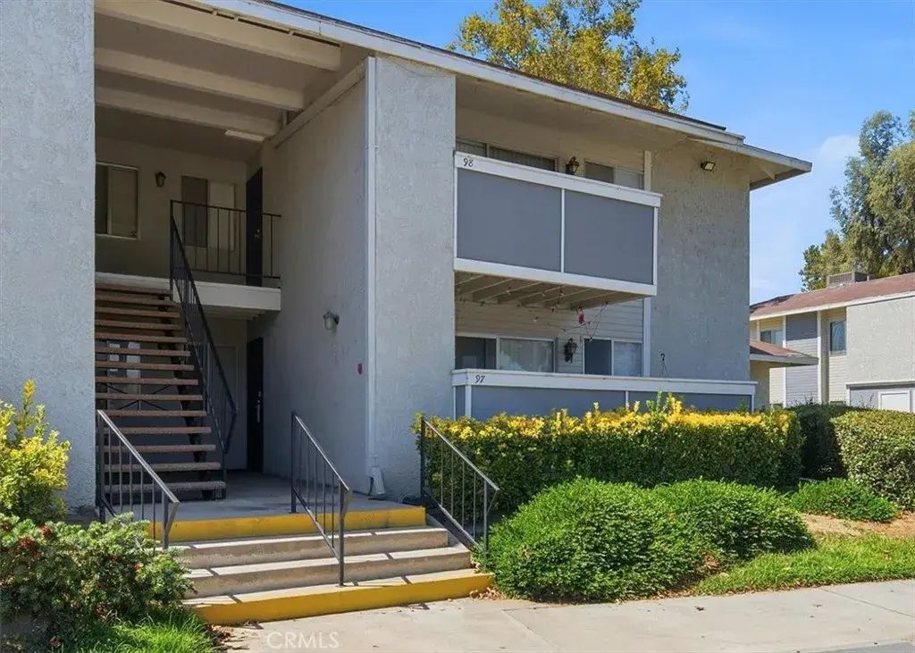 26200 Redlands Boulevard 98, Redlands