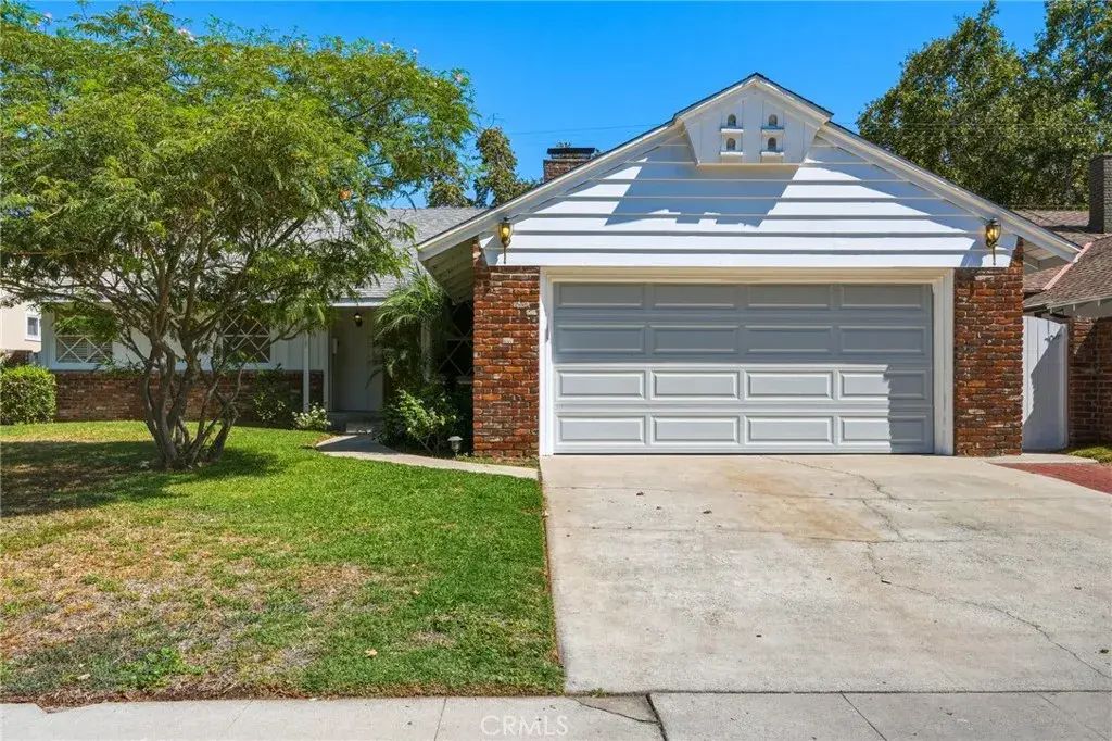 17213 Gault Street, Lake Balboa