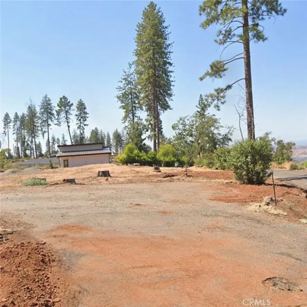 6180 Cliff, Paradise