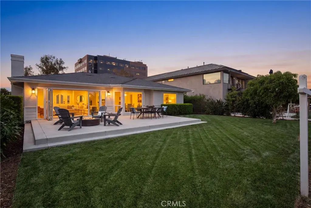 4321 Country Club, Long Beach