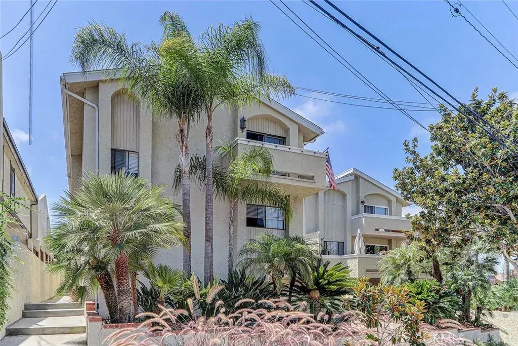 107 S Helberta Avenue 4, Redondo Beach
