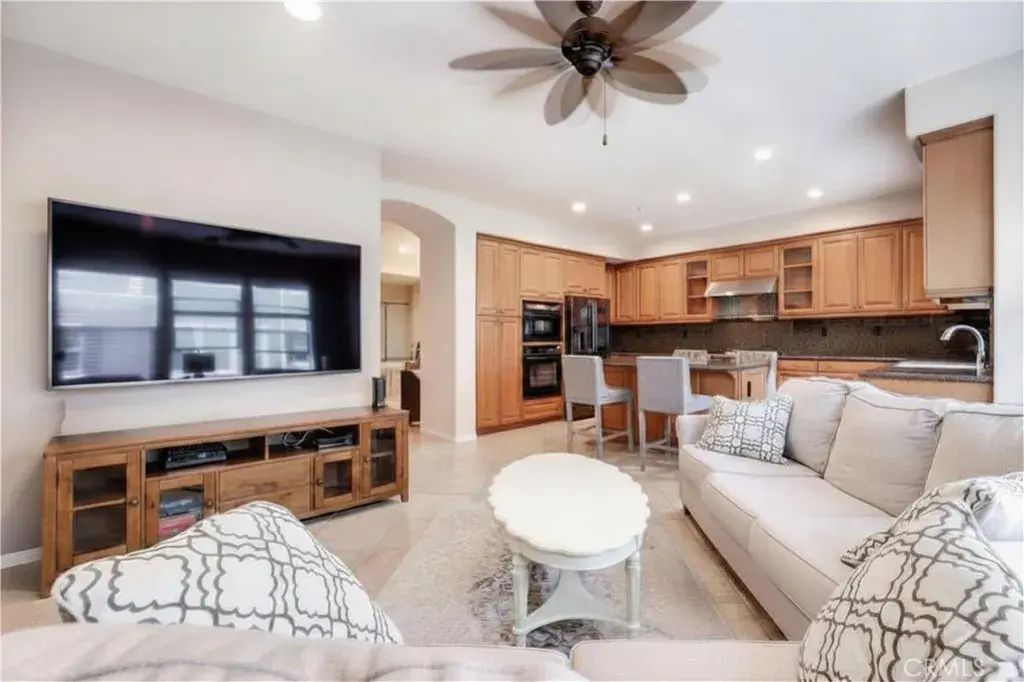 6251 Pacific Pointe Drive 17, Huntington Beach