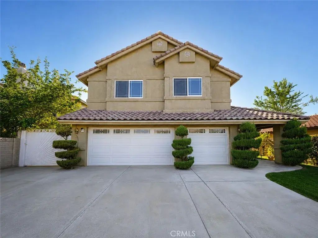 13870 Hidden Valley Road, Victorville