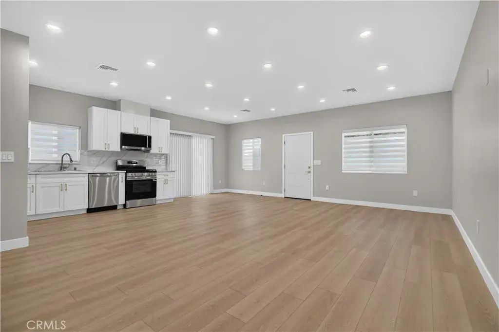 16425 Clymer Street, Granada Hills