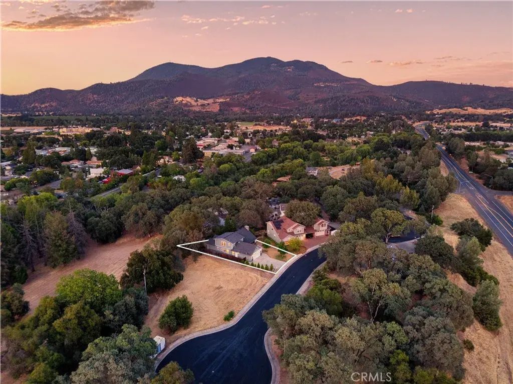 3740 Oak Tree Court, Kelseyville