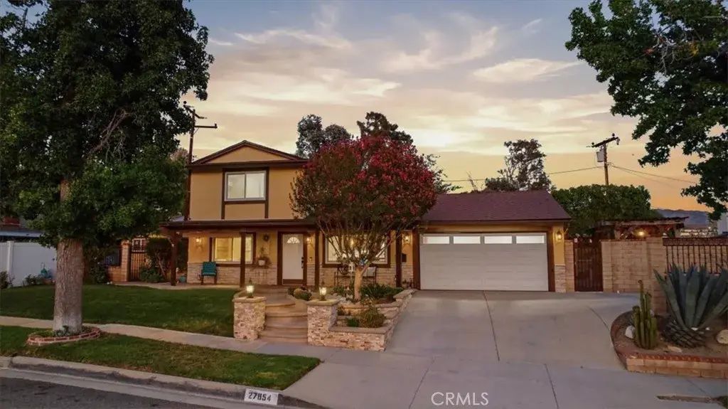 27854 Lost Springs Road, Canyon Country