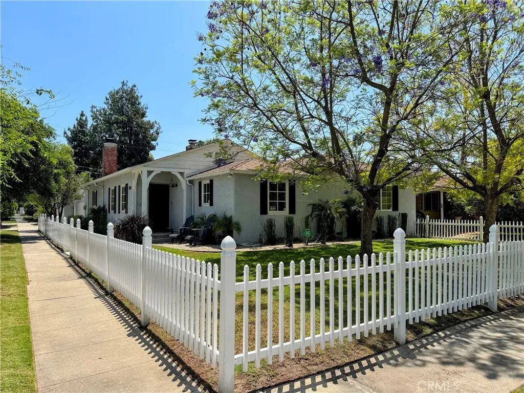 13020 Landale, Los Angeles