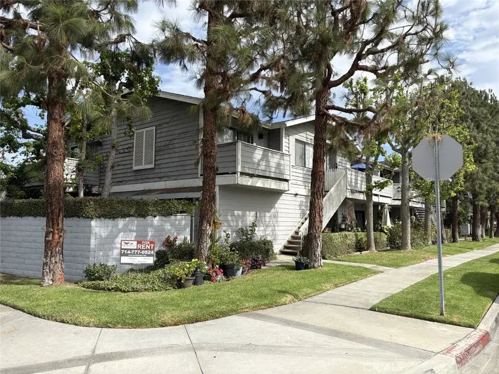 1210 S S. Sharon Circle 17, Anaheim
