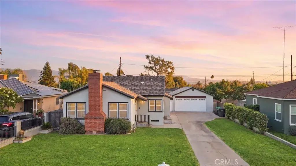 896 Valencia, Colton