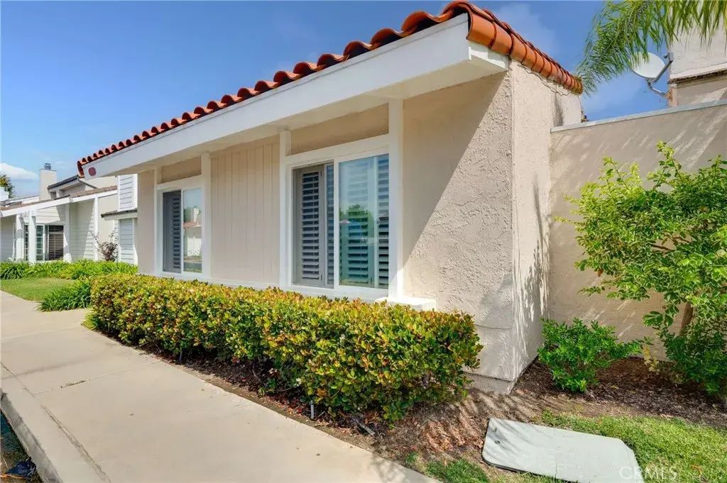 7051 Island Village Drive, Long Beach