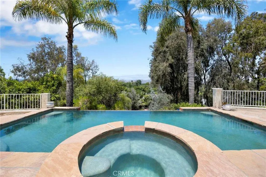 22309 Dolorosa, Los Angeles