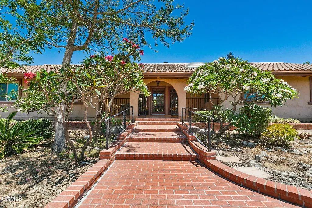 567 N Avocado Place, Camarillo