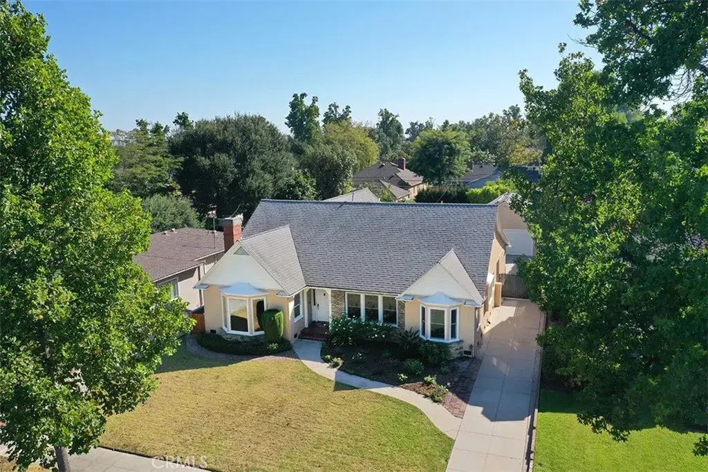 1109 N Hidalgo Avenue, Alhambra