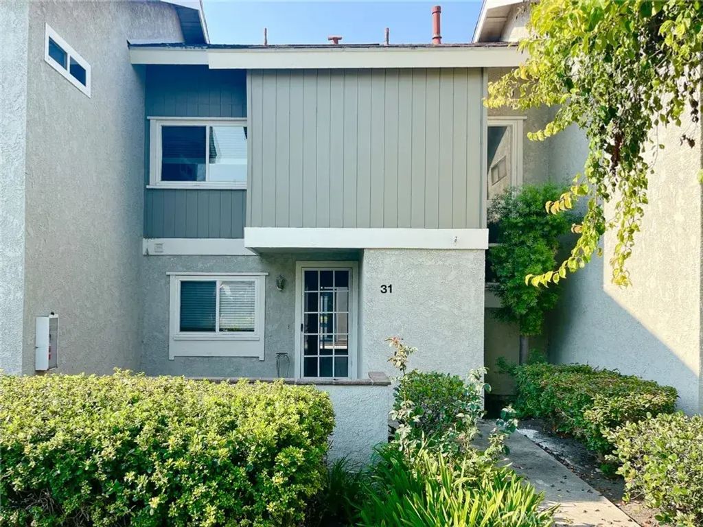 31 Wintergreen, Irvine