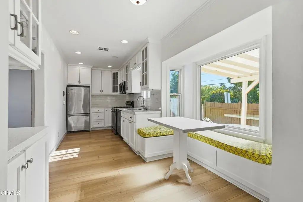 10734 Oro Vista Avenue, Sunland