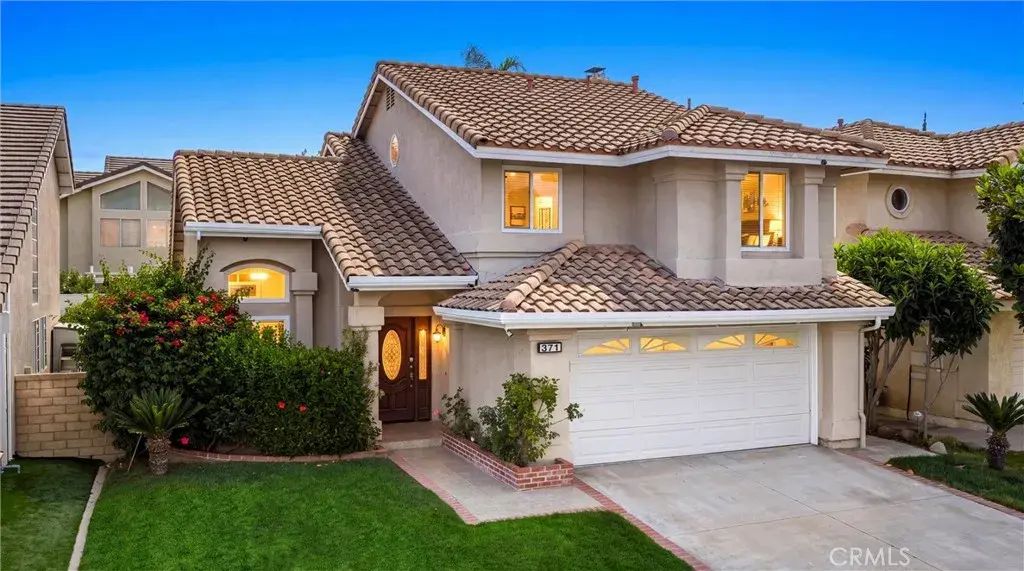 371 N Brook Glen, Orange