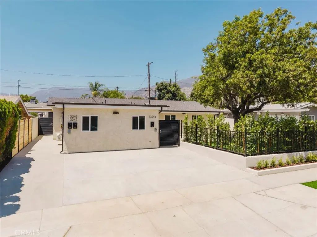 13243 Calcutta Street, Sylmar
