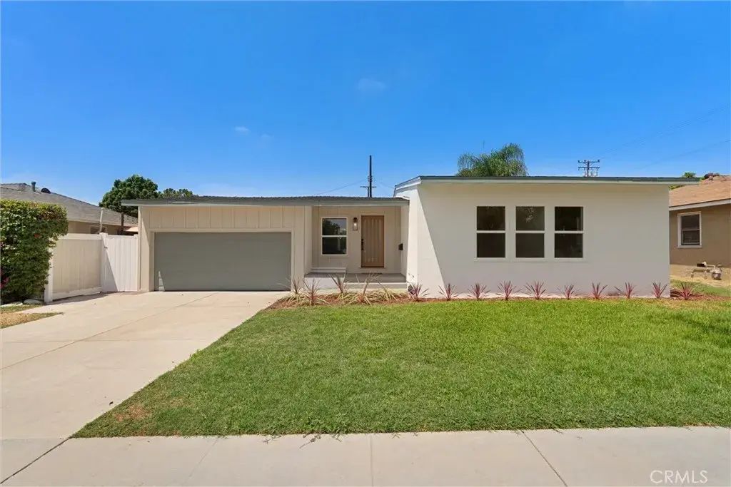 3683 San Anseline, Long Beach