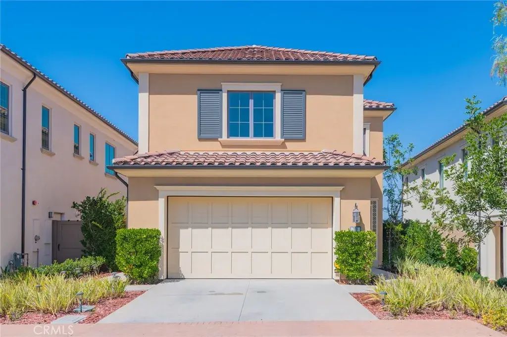 100 Avento, Irvine