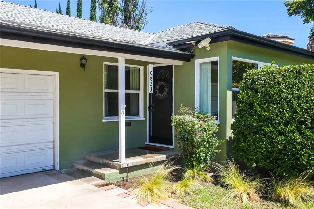 10823 Daines, Temple City