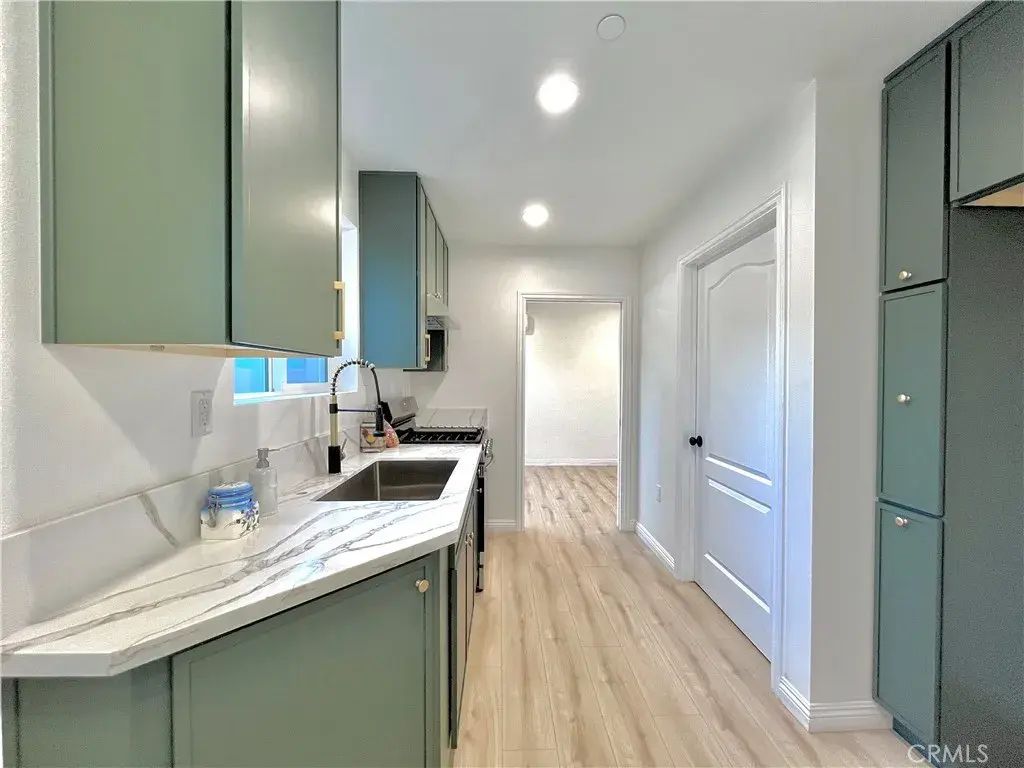 938 E Sandra Avenue A, Arcadia