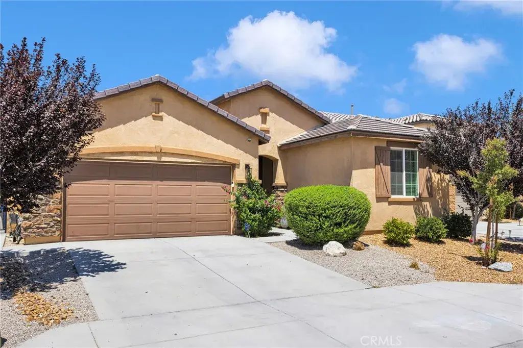15174 Paseo Verde, Victorville