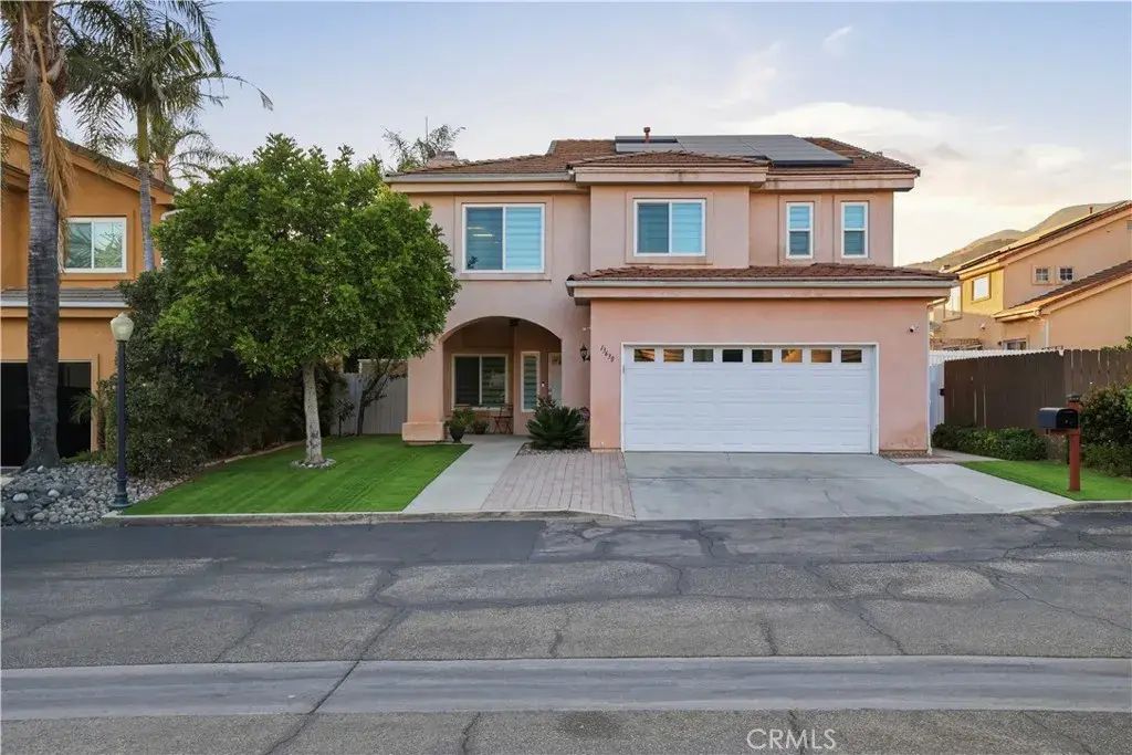13638 Dronfield Avenue, Sylmar