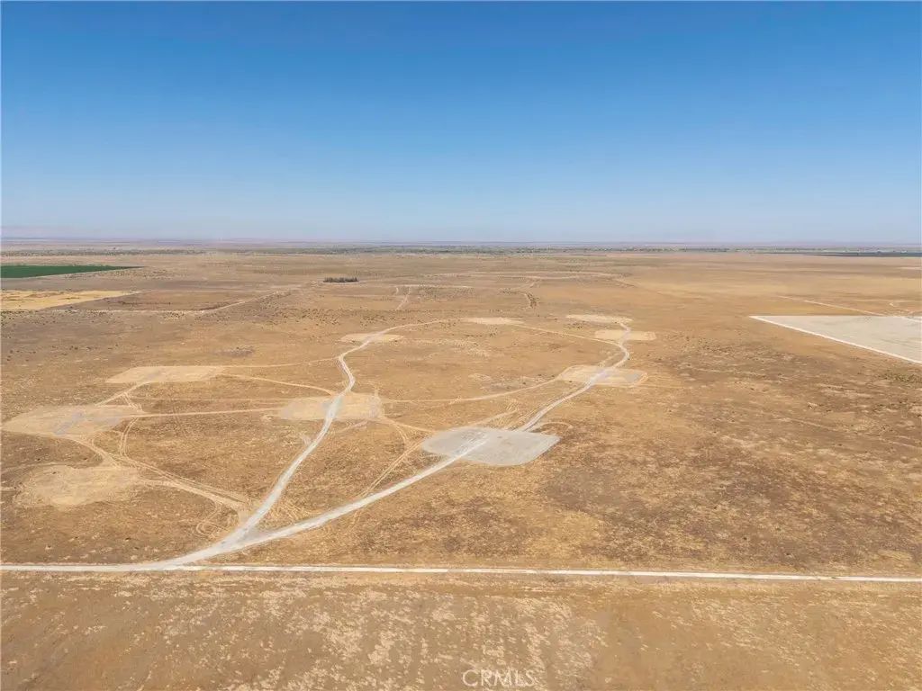 5 Gun Club Rd., Delano