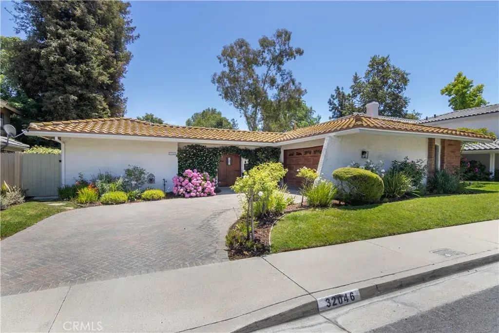 32046 Kingspark Court, Westlake Village
