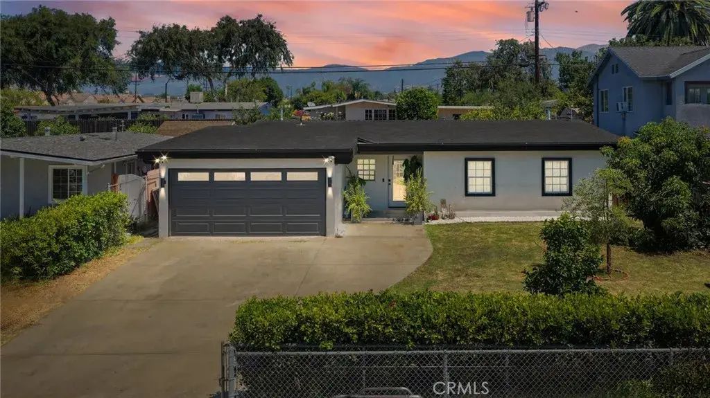923 Hallwood Avenue, Pomona
