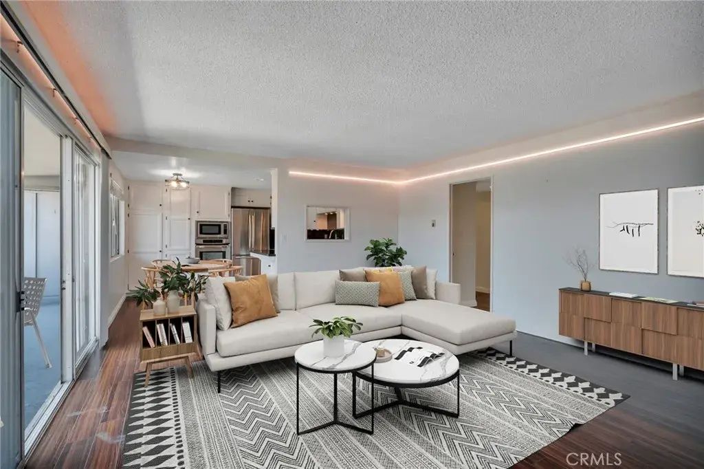2940 W Carson 211, Torrance