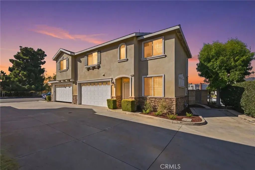 2724 17th Street, Huntington Beach