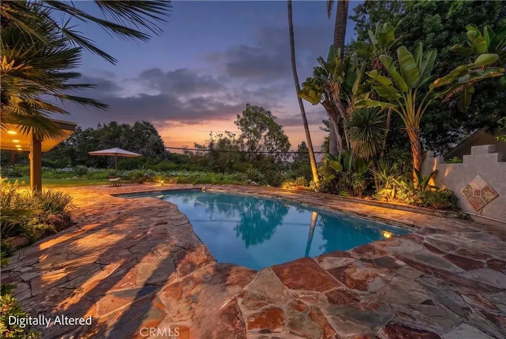 9804 Capulet, Whittier