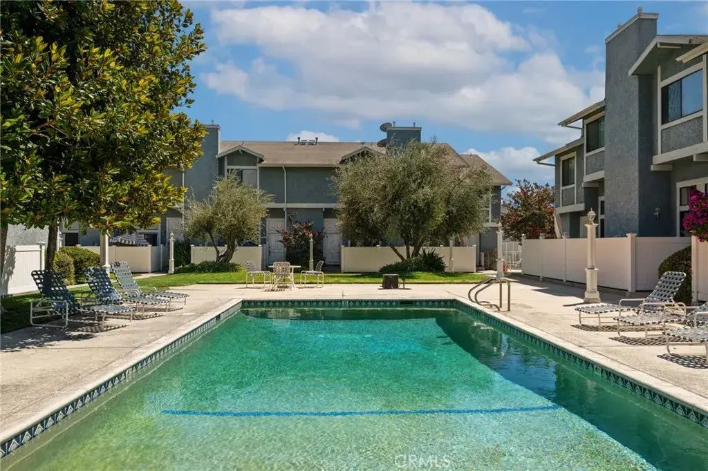 15106 Nordhoff 7, North Hills