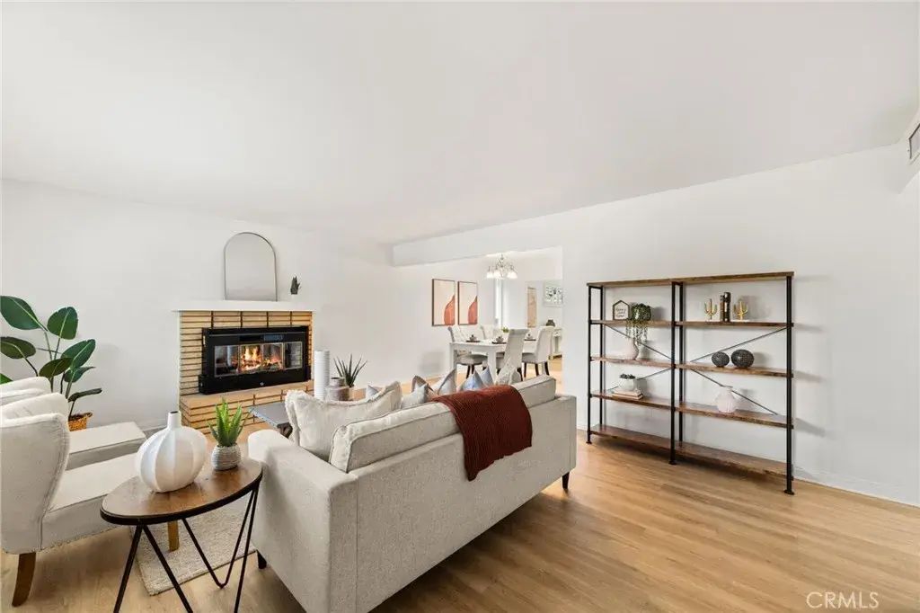 2342 E La Veta, Orange