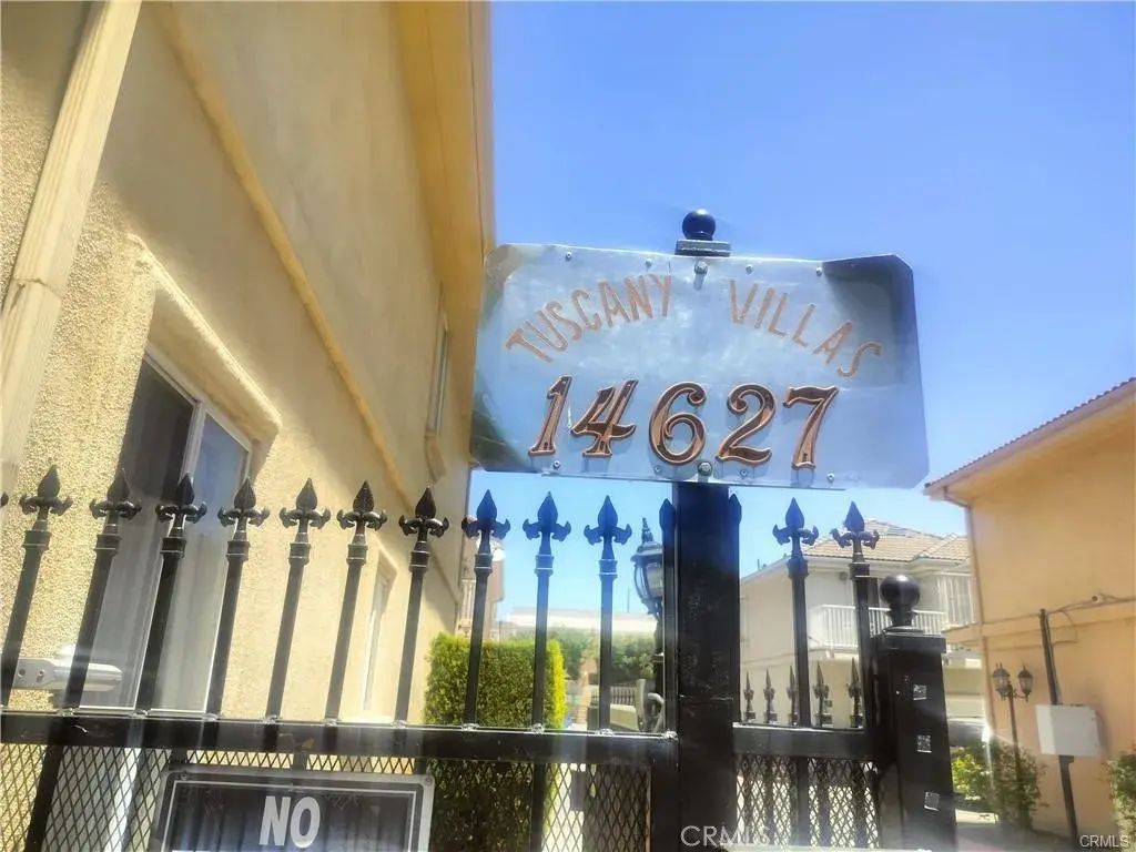 14627 Gledhill, Panorama City