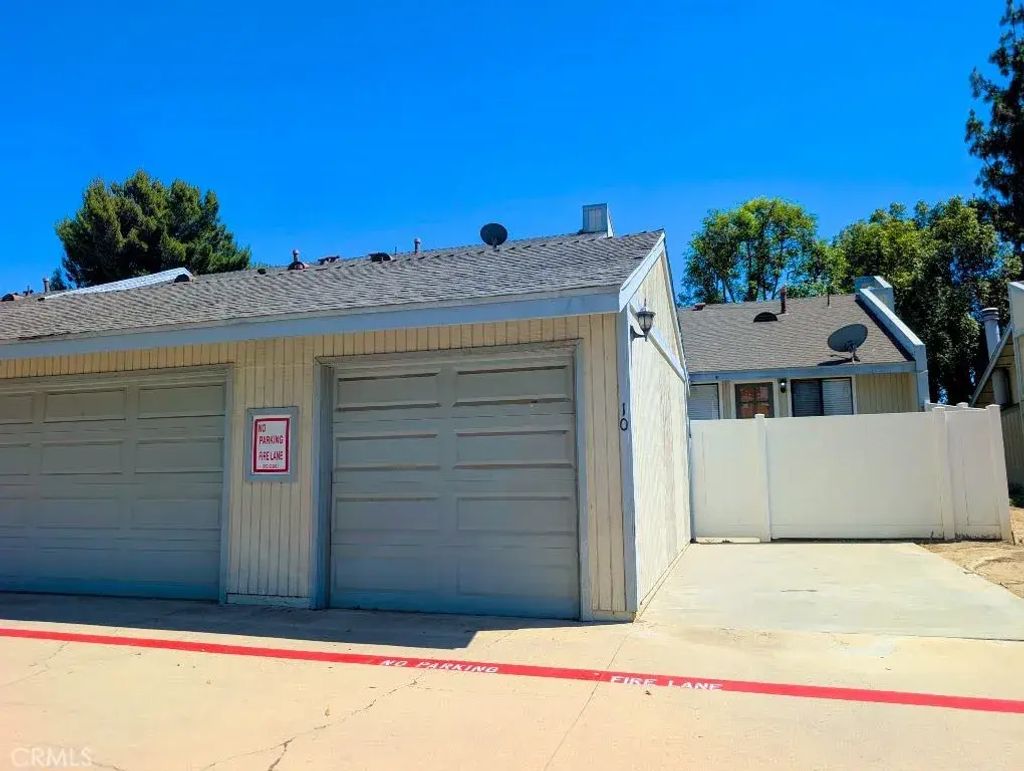 1965 Coulston #10 Street 10, Loma Linda